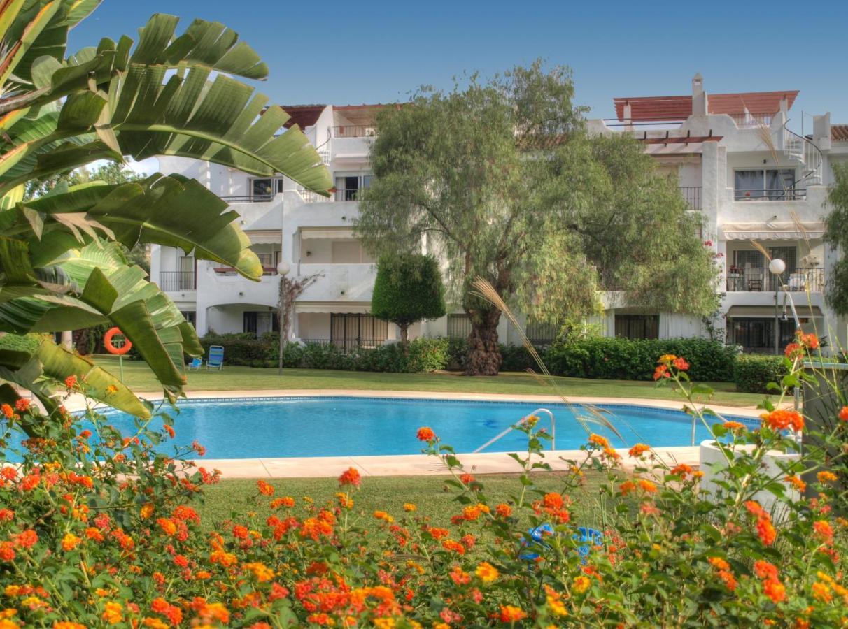 Sun Beach Apartment Естепона Екстериор снимка