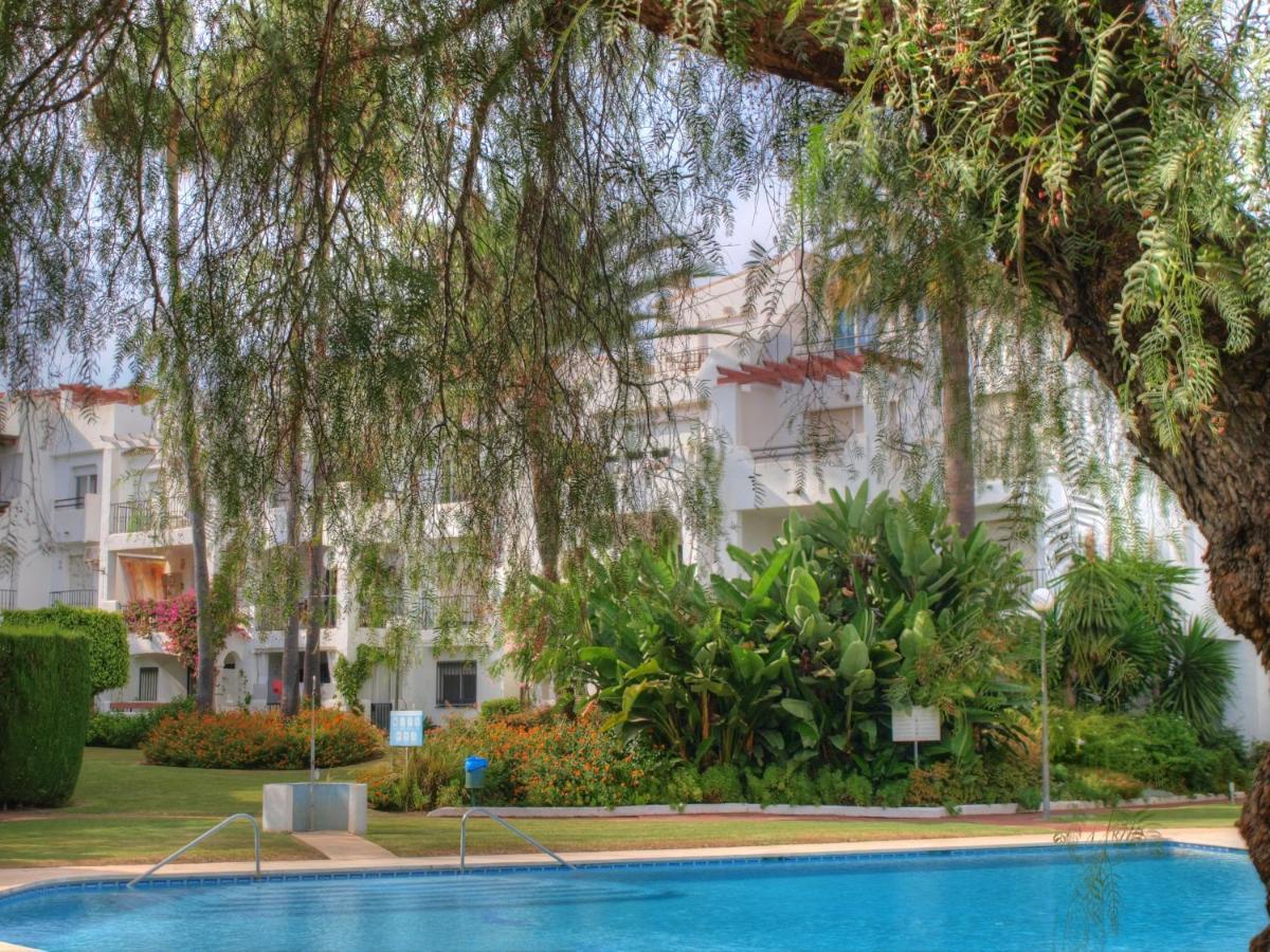 Sun Beach Apartment Естепона Екстериор снимка