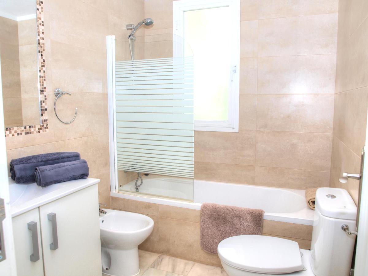 Sun Beach Apartment Естепона Екстериор снимка