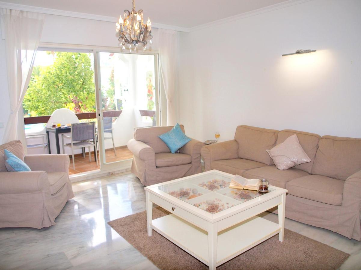 Sun Beach Apartment Естепона Екстериор снимка
