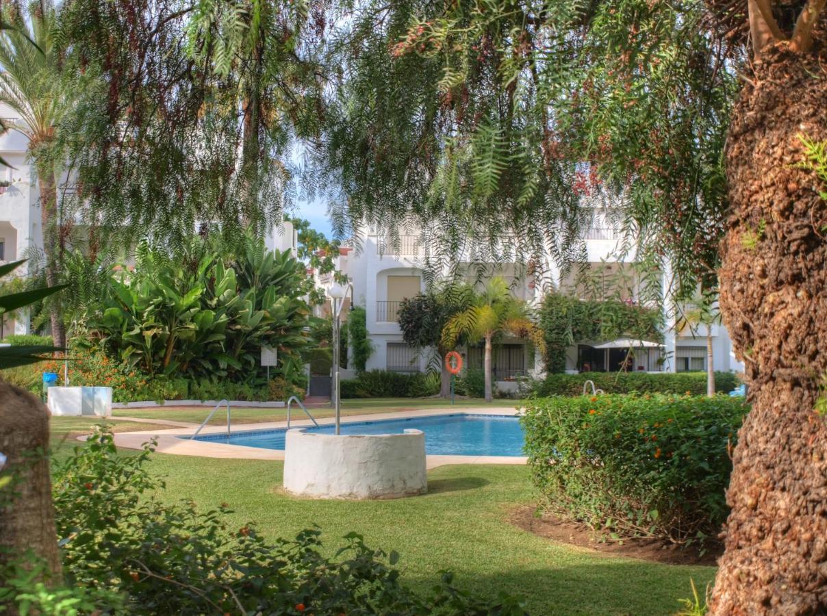 Sun Beach Apartment Естепона Екстериор снимка
